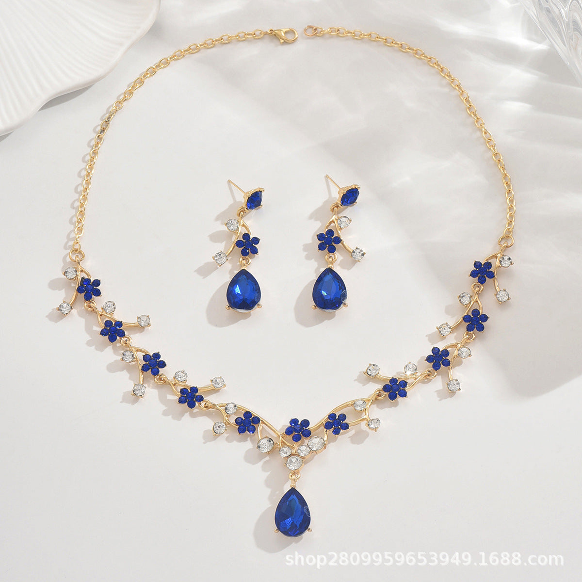 Alloy Short Necklace, Sweet And Fresh Jewelry Earrings Set