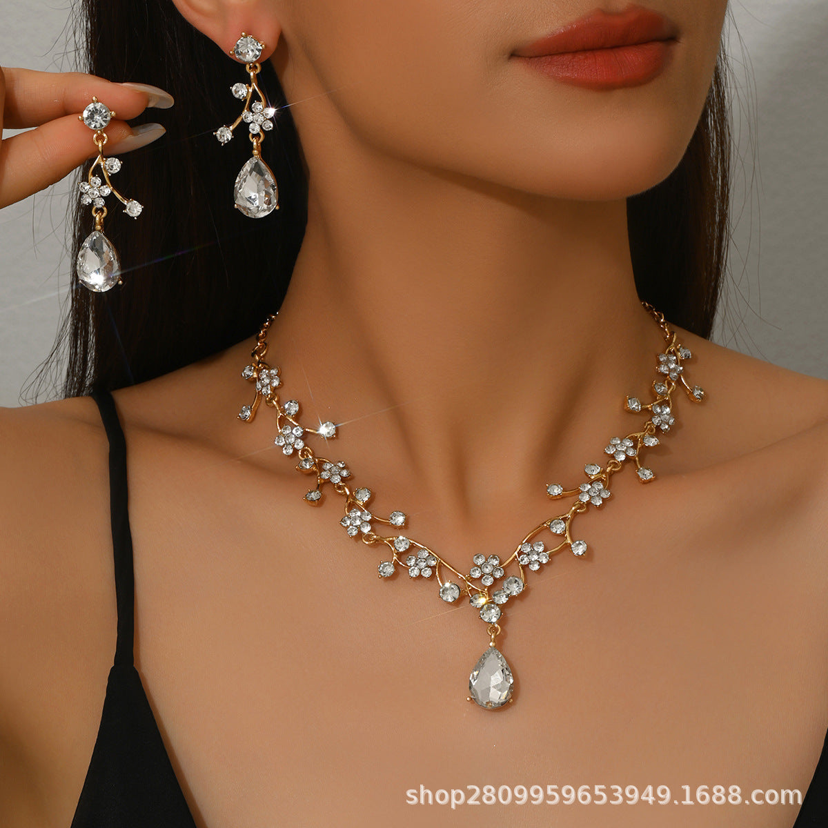 Alloy Short Necklace, Sweet And Fresh Jewelry Earrings Set
